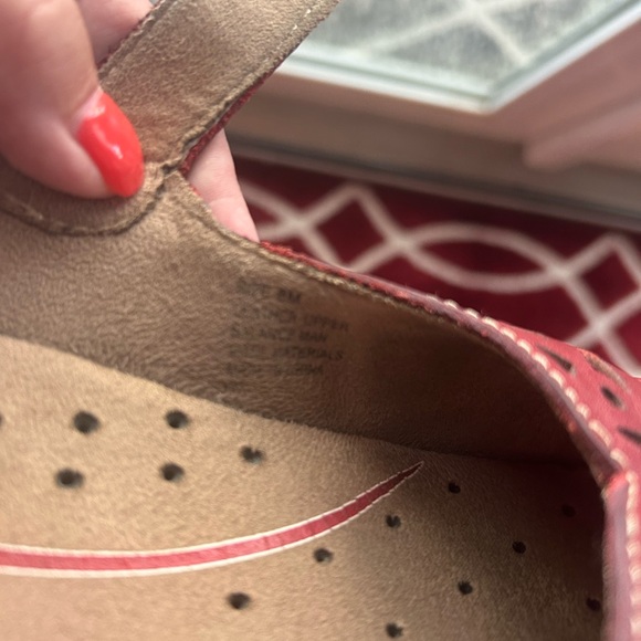 Klogs size 8 medium red leather upper shoes - Picture 9 of 9